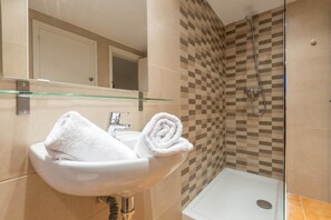 Shower - Barca apartment for 6 persons (Llafranc)