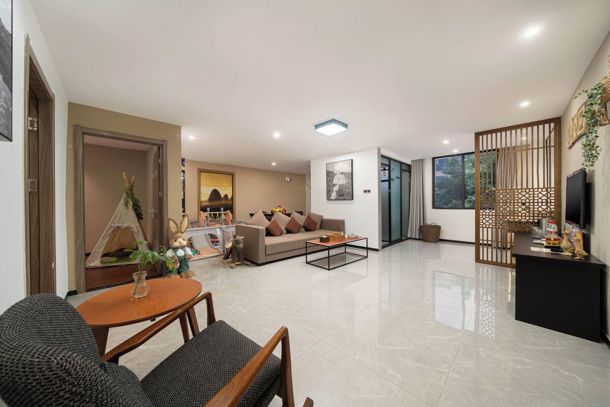 Premium bedding, blackout curtains, soundproofing, free WiFi