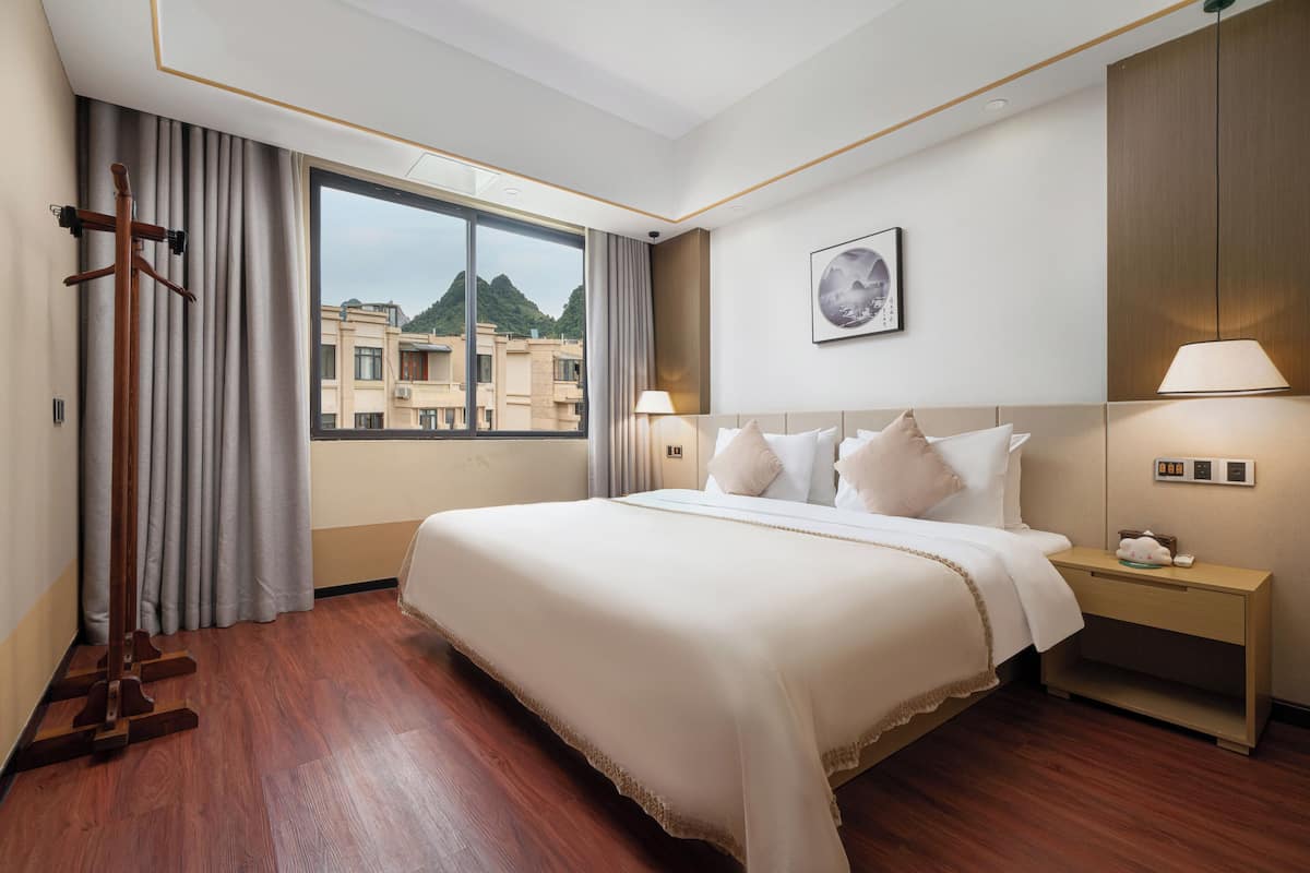 Ropa de cama de alta calidad y cortinas blackout