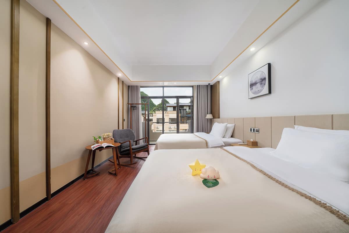 Ropa de cama de alta calidad y cortinas blackout