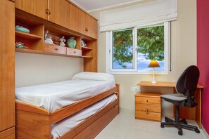 3 slaapkamers, een strijkplank/strijkijzer