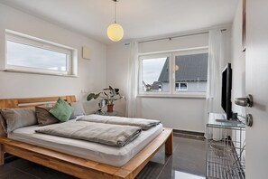 2 habitaciones, tabla de planchar con plancha y wifi gratis 