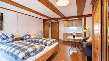 1 bedroom, free WiFi, bed sheets