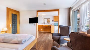 1 bedroom, free WiFi, bed sheets