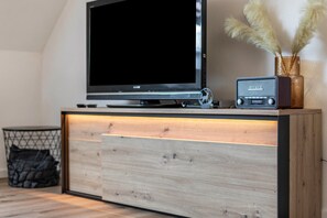 Interior - Apartment 'Schmidt' with Wi-Fi and Air Conditioning (Bahlingen am Kaiserstuhl)