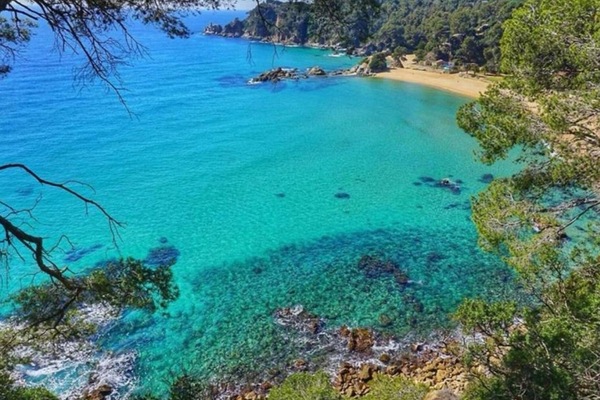 Ubicación cercana a la playa