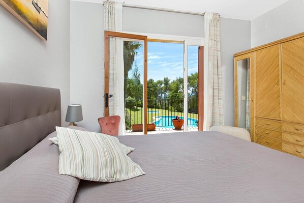 3 habitaciones, tabla de planchar con plancha y wifi gratis 