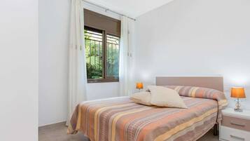 4 camere, ferro/asse da stiro, Wi-Fi gratuito