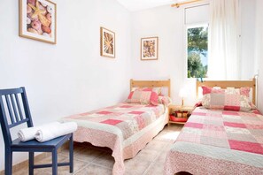 3 bedrooms, iron/ironing board, free WiFi - 3-bedroom villa in Tamariu (Tamariu)