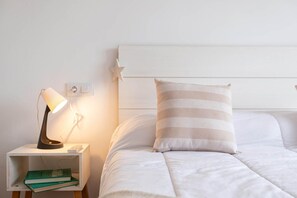 4 bedrooms, iron/ironing board, free WiFi - Ferran Villa with private pool (Llafranc)