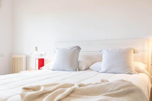 4 chambres, fer et planche à repasser, Wi-Fi gratuit