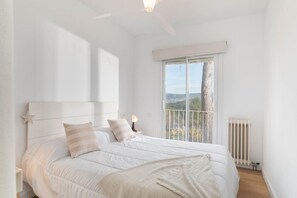 4 soveværelser, strygejern/strygebræt, gratis Wi-Fi