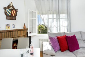 Smart-tv en een open haard