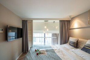 Loft | Desk, free WiFi, bed sheets - Shanghai Hills & Wanye Prime Stay (Shanghai)