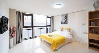 Shanghai Hills & Wanye Prime Stay