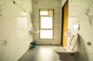 高级双人房, 花园景观 | 浴室