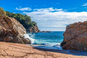 Beach nearby - 2-bedroom apartment in Costa Brava (Pals)