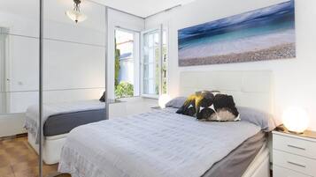 5 slaapkamers, een strijkplank/strijkijzer, gratis wifi