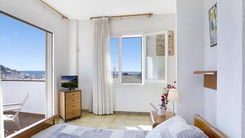 5 slaapkamers, een strijkplank/strijkijzer, gratis wifi