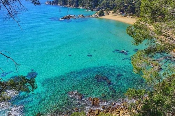 Ubicación cercana a la playa