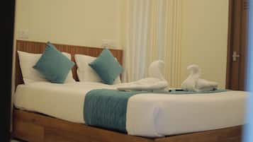 Executive Room | In-room safe, desk, laptop workspace, free WiFi