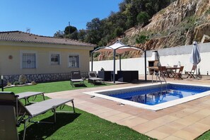 Pool - Villa on Costa Brava with Pool & Sea Views (Lloret de Mar)