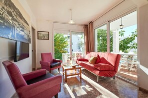 Smart TV, fireplace - Apartment for 6 people in Spain (Calella de Palafrugell, Llafranc)