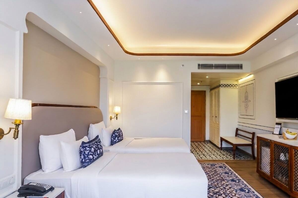 Egyptian cotton sheets, premium bedding, minibar, in-room safe