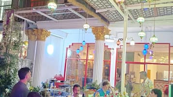 Nhà hàng
