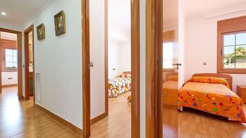 6 bedrooms, free WiFi