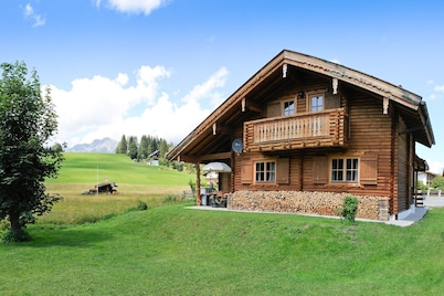 Cabin in Seefeld near Ski Slopes & Mountains