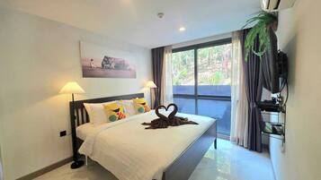 1 bedroom, iron/ironing board, internet, bed sheets