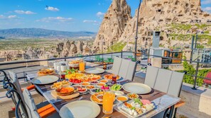 Free daily continental breakfast  - Castellum Cave Cappadocia (Nevsehir)