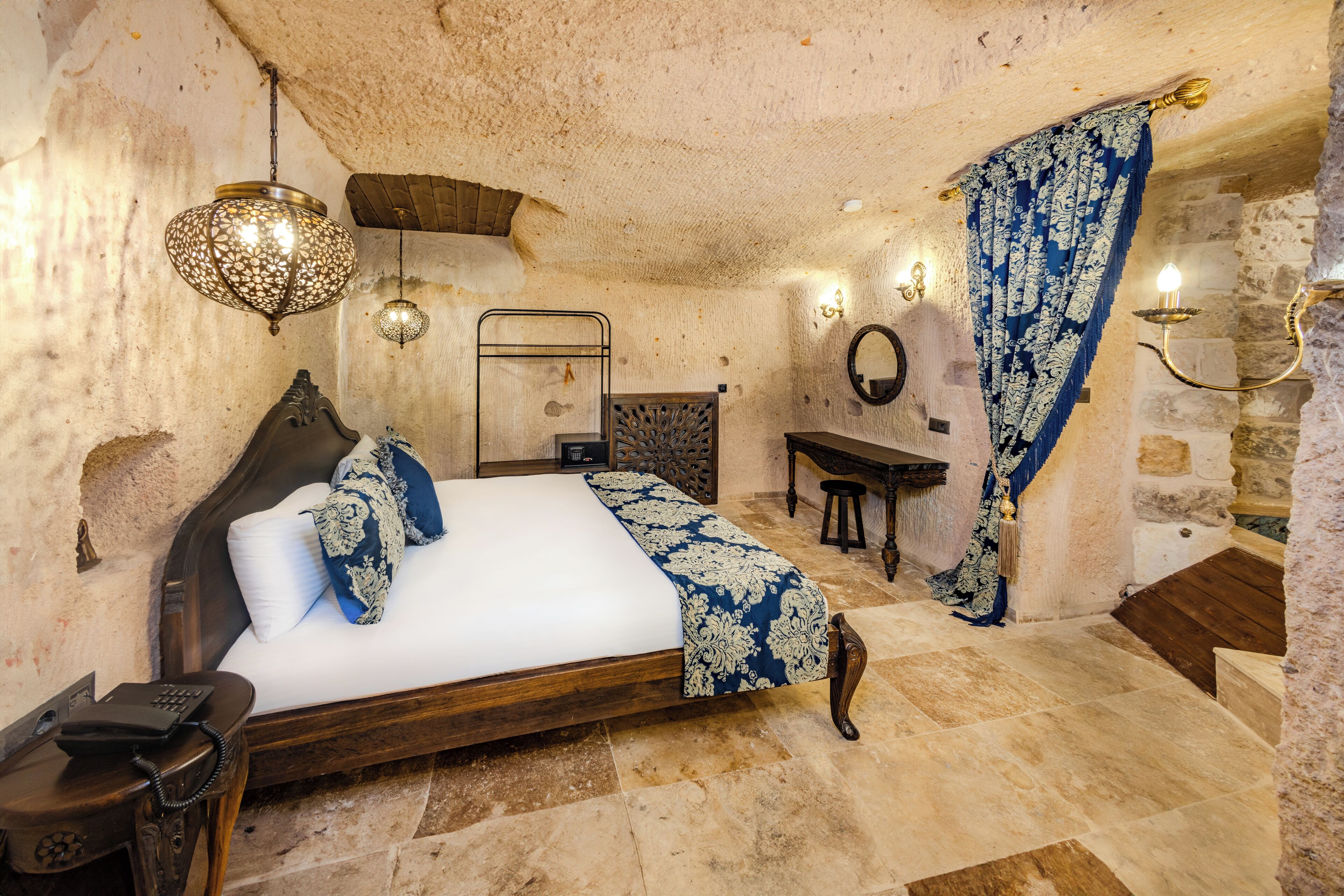 Suíte real | Roupas de cama premium, cofres nos quartos, quartos à prova de som