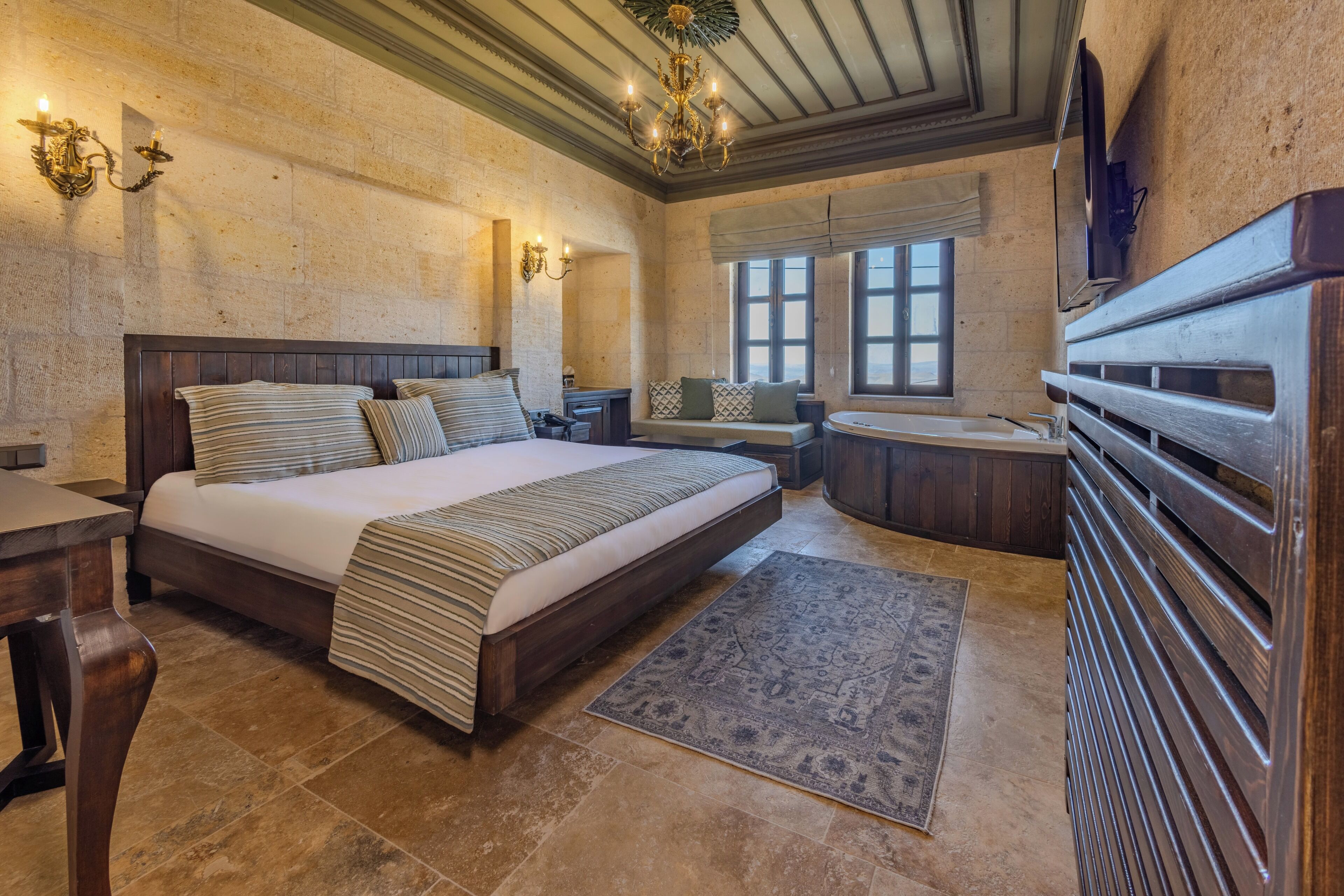 Suíte júnior | Roupas de cama premium, cofres nos quartos, quartos à prova de som