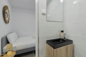 Shower, hair dryer, towels - Felp Fran Pacheco 2. (Setúbal)
