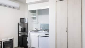 Phòng đôi | Bếp nhỏ riêng | Tủ lạnh nhỏ, lò vi sóng, bếp nấu, ấm điện
