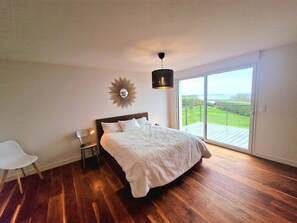 5 slaapkamers, een strijkplank/strijkijzer, gratis wifi, beddengoed