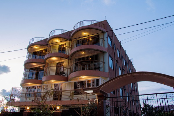 Fachada de la propiedad