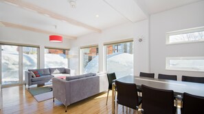 House, 3 Bedrooms | Living area - Yamabiko (Kutchan)