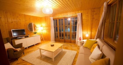 Cosy chalet with sauna, next to the slopes