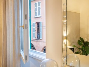Deluxe Double Room, City View (Seta)
