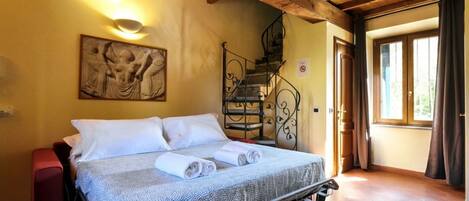 Bügeleisen/Bügelbrett, WLAN, Bettwäsche