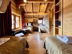 6 makuuhuonetta, silitysrauta/-lauta, Wi-Fi, vuodevaatteet