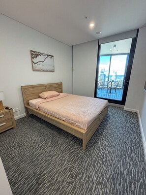 2 habitaciones, tabla de planchar con plancha y wifi gratis 