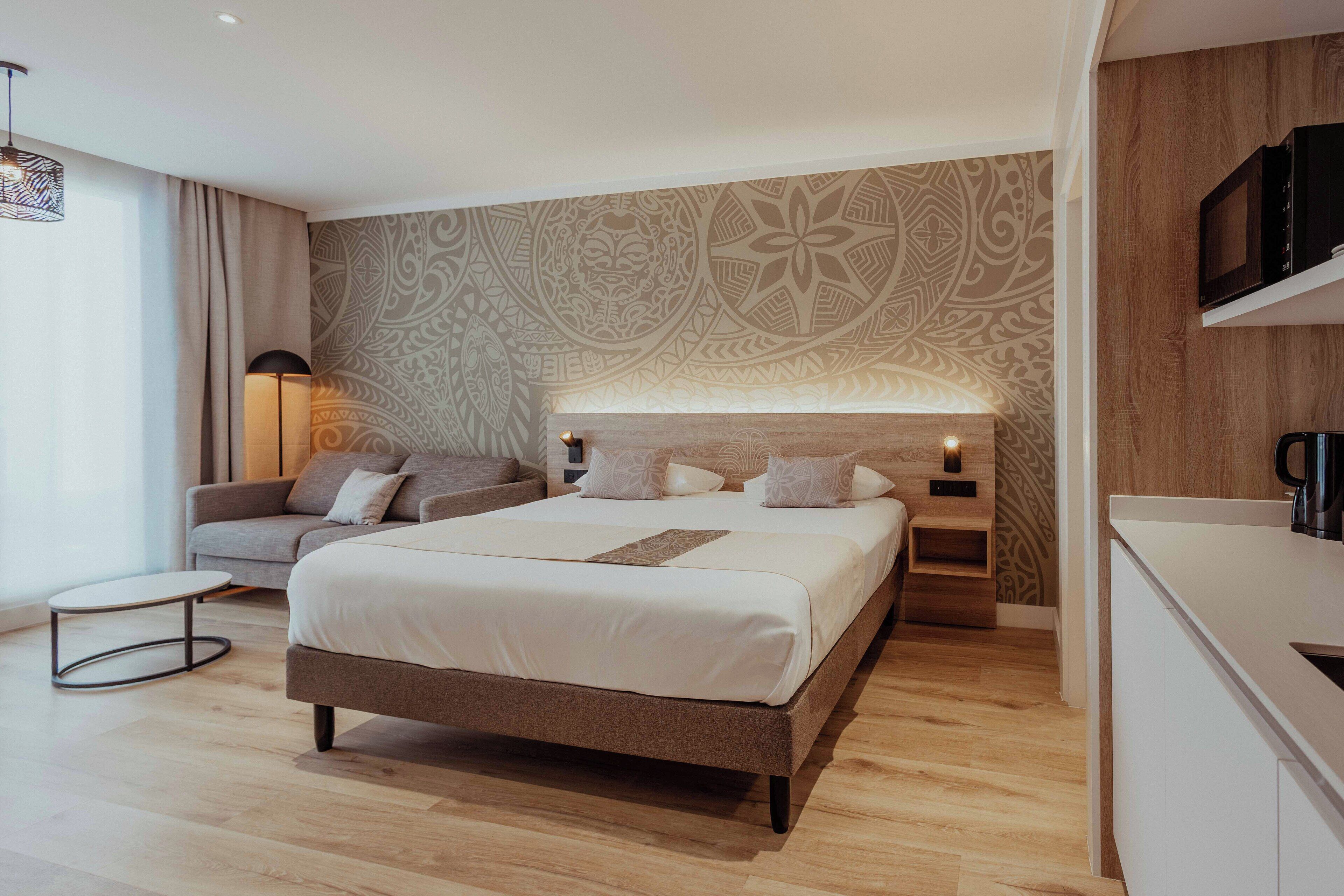 舒适开间, 城市景观 | 客房内保险箱、遮光窗 帘、熨斗/熨衣板、免费 WiFi