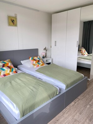 1 bedroom, iron/ironing board, WiFi