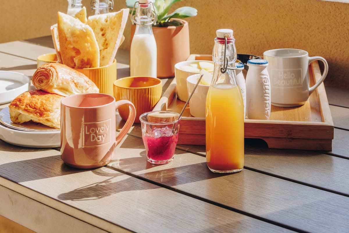 デラックス アパートメント | 客室内のダイニングエリア