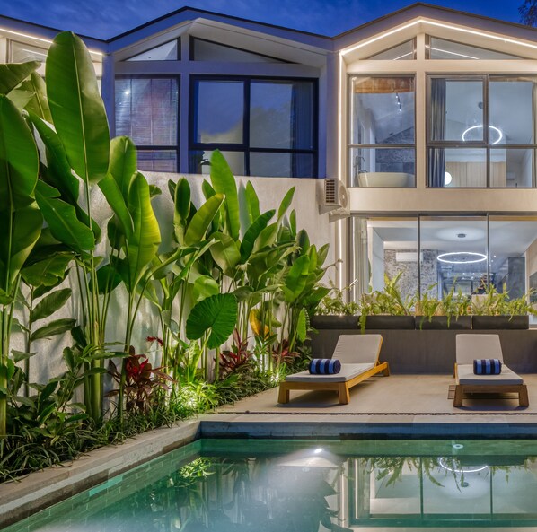 Pool - Loyo Villas two BR-is the heart of Bali in peaceful  Gianyar with WiFi, AC (Gianyar)