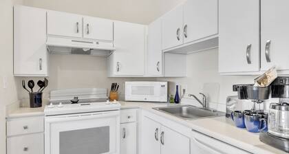 Simplicity At the Rim 1102 I Comy 3 Bed 2 Bath